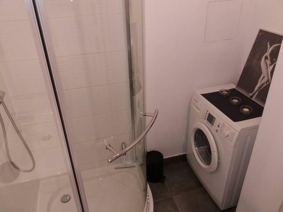 Apartament Wakacyjny U Adrianny グダニスク エクステリア 写真